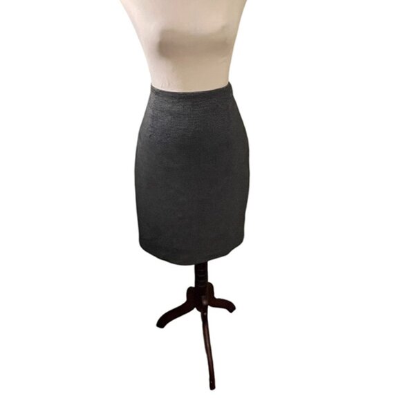 Black and white polka dotted a-line skirt size 10 - Picture 1 of 3